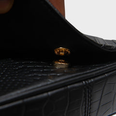 MAGNETIC CLOSURE